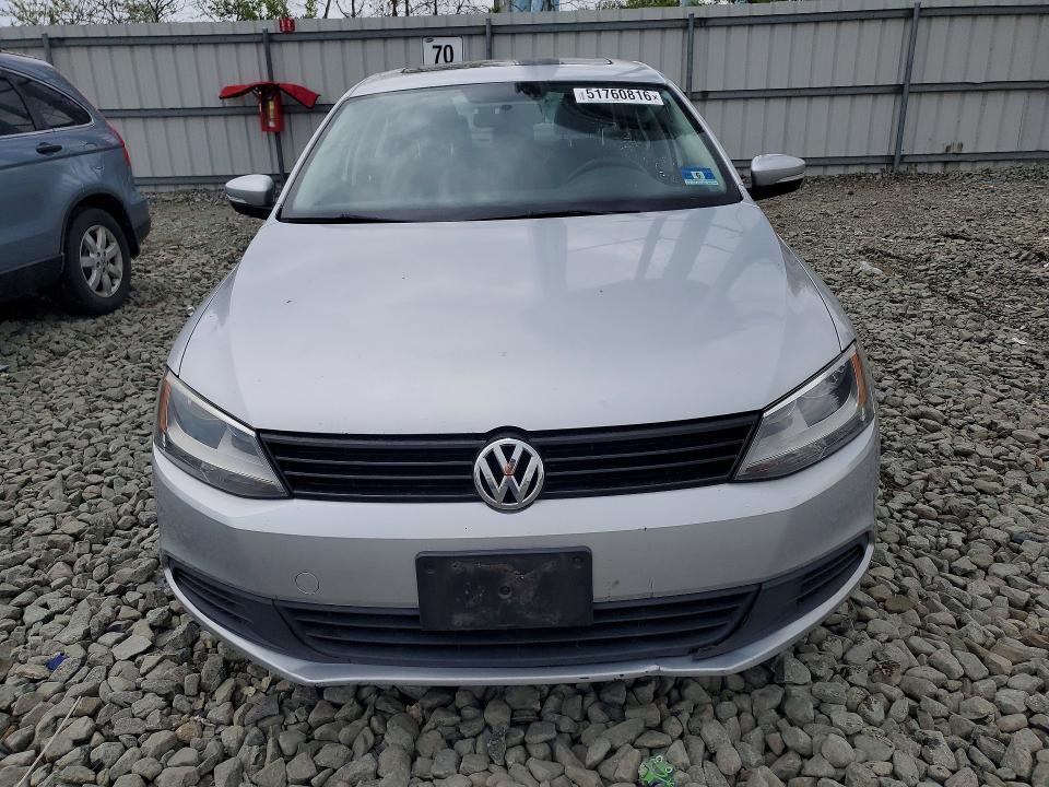 51760816 :رقم المزاد ، 3VWDP7AJ2CM349818 vin ، 2012 Volkswagen Jetta مزاد بيع