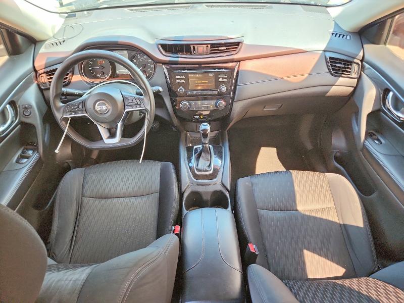 2017 Nissan Rogue მანქანა იყიდება აუქციონზე, vin: 5N1AT2MV4HC732635, აუქციონის ნომერი: 50507486