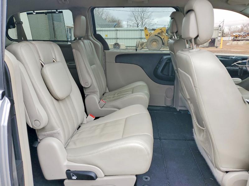 48040676 :رقم المزاد ، 2C4RC1CG0DR659768 vin ، 2013 Chrysler Town & Country مزاد بيع