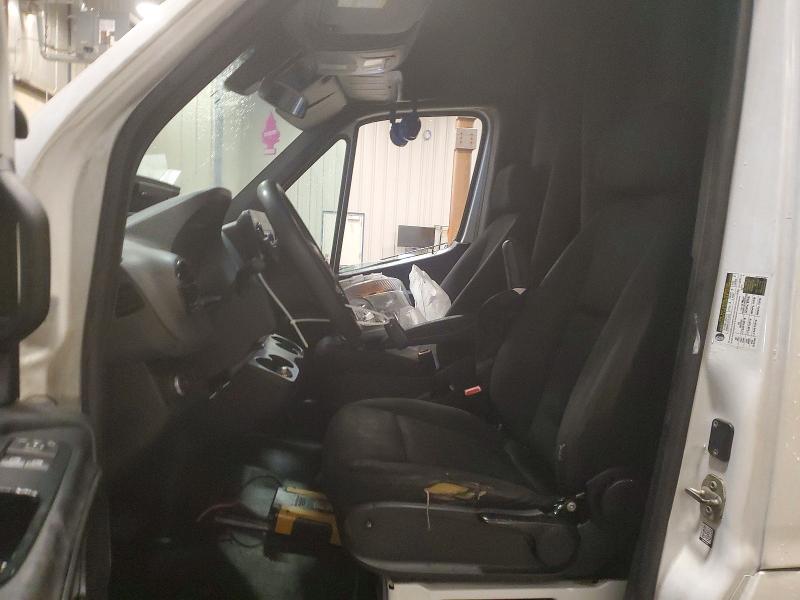 49774136 :رقم المزاد ، W1W40CHY3MT053619 vin ، 2021 Mercedes Benz Sprinter مزاد بيع