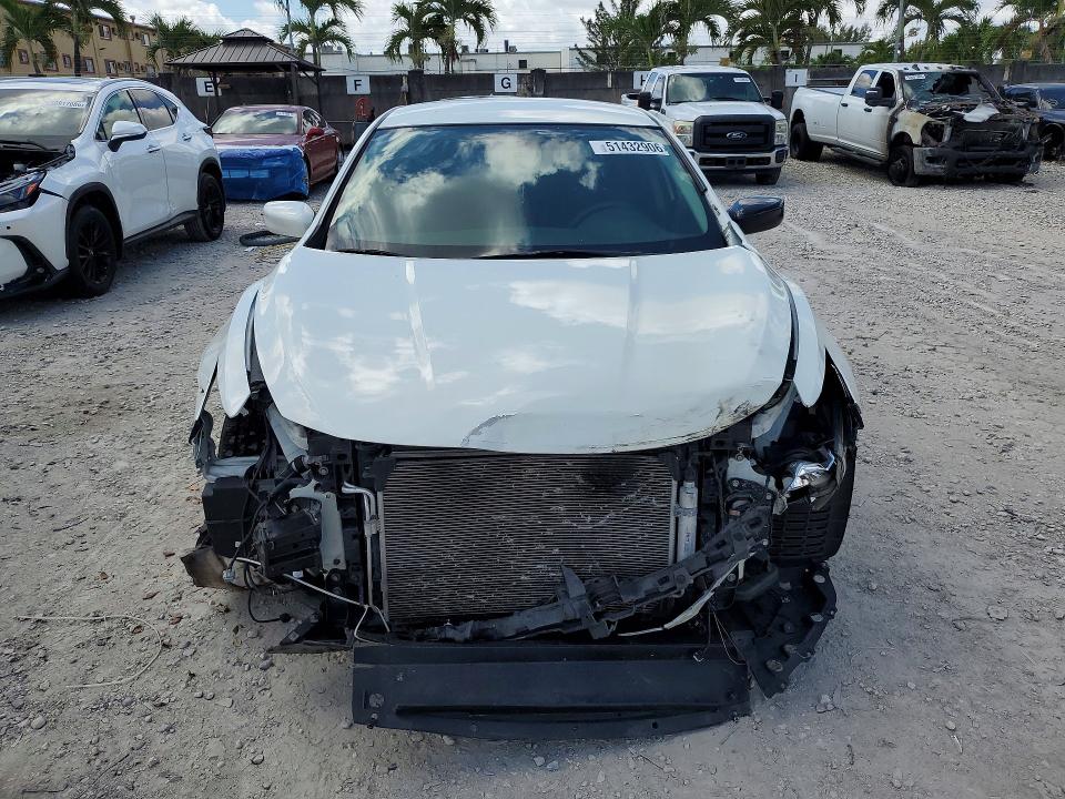 2018 Nissan Altima მანქანა იყიდება აუქციონზე, vin: 1N4AL3AP8JC229900, აუქციონის ნომერი: 51432906