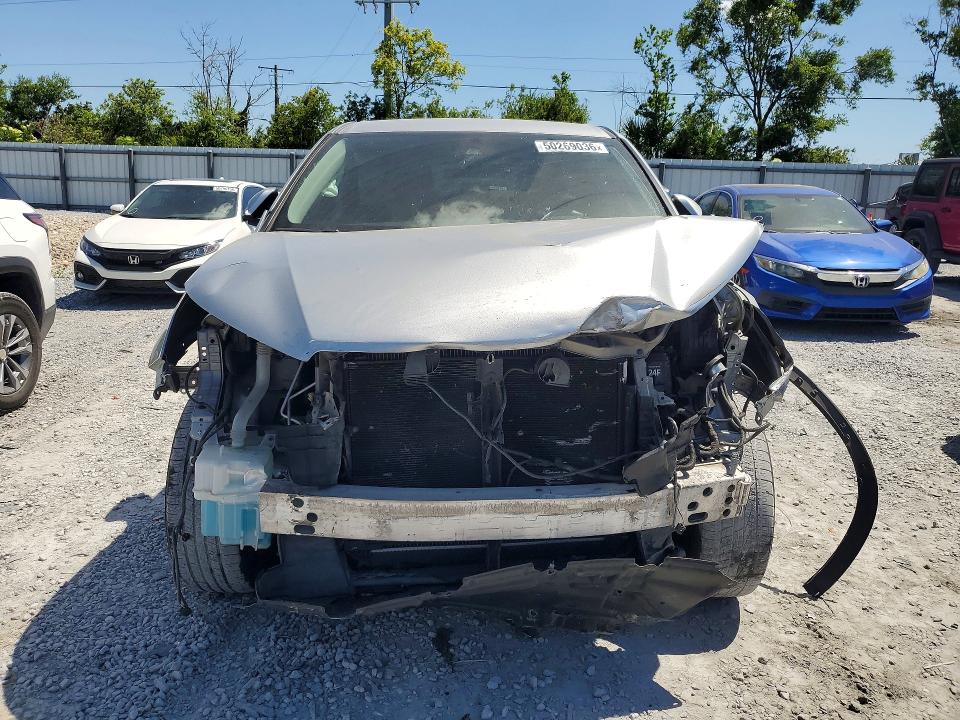 50269036 :رقم المزاد ، 5TDZARFH9HS028832 vin ، 2017 Toyota Highlander مزاد بيع