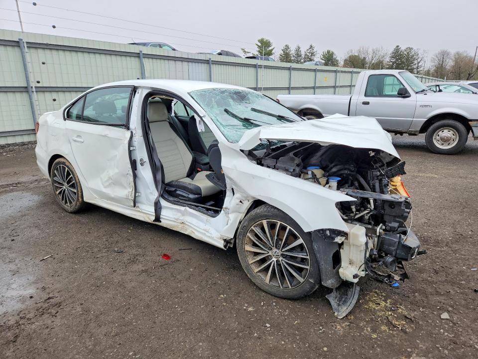 2016 Volkswagen Jetta მანქანა იყიდება აუქციონზე, vin: 3VWD17AJ4GM412747, აუქციონის ნომერი: 48640506