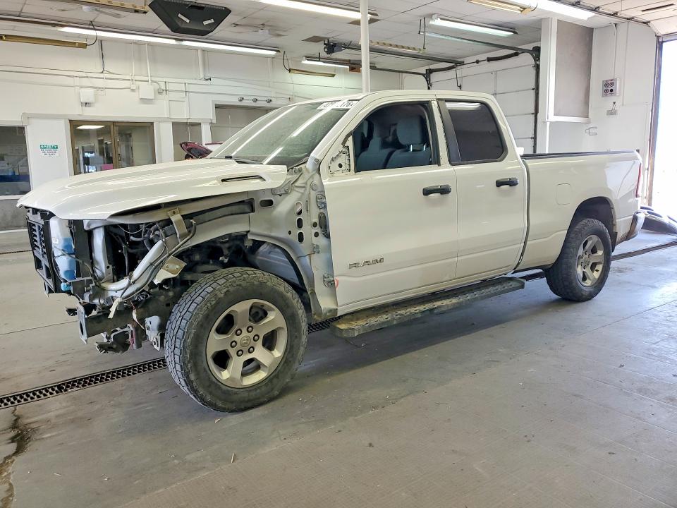 47982176 :رقم المزاد ، 1C6RRFCG6KN676474 vin ، 2019 Ram 1500 مزاد بيع