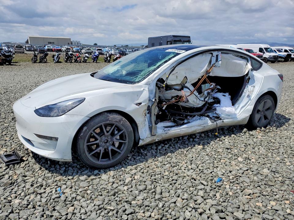 51494886 :رقم المزاد ، 5YJ3E1EB0PF675275 vin ، 2023 Tesla Model 3 مزاد بيع