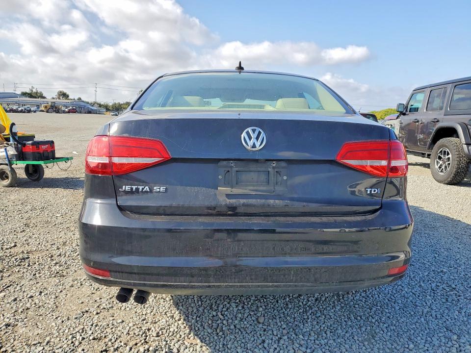 Aukcja sprzedaży 2015 Volkswagen Jetta, vin: 3VWLA7AJ2FM423126, numer aukcji: 52089476