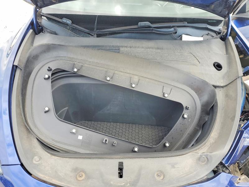 49486606 :رقم المزاد ، 5YJYGDEE4MF073891 vin ، 2021 Tesla Model Y مزاد بيع
