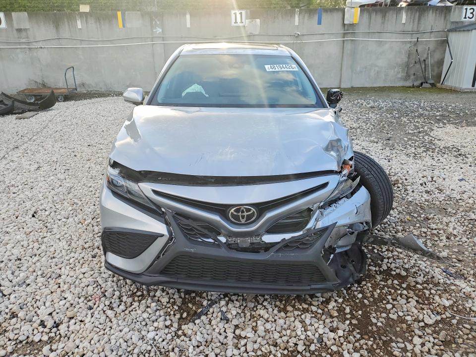 Продаж на аукціоні авто 2022 Toyota Camry, vin: 4T1S11AK2NU685822, номер лоту: 48194426