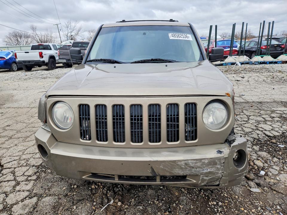 48582536 :رقم المزاد ، 1J8FT28W98D756915 vin ، 2008 Jeep Patriot مزاد بيع