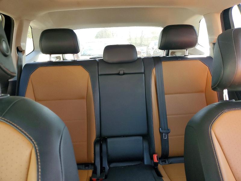 49958256 :رقم المزاد ، 3VV2B7AX6JM150508 vin ، 2018 Volkswagen Tiguan مزاد بيع