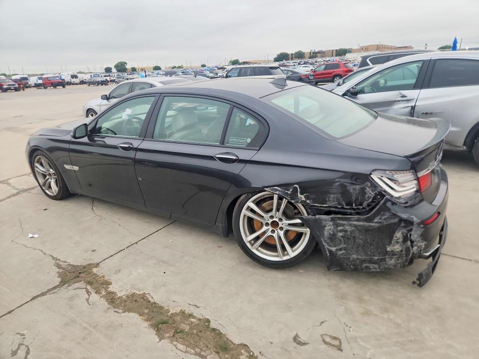 2013 Bmw 750 მანქანა იყიდება აუქციონზე, vin: WBAYF8C51DD140724, აუქციონის ნომერი: 51610406