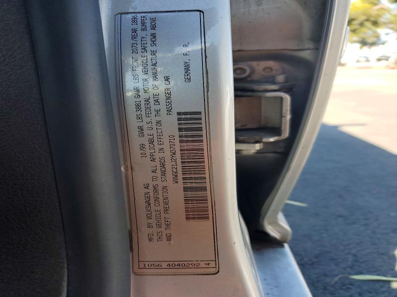 48641216 :رقم المزاد ، WVWGC21J2YW370710 vin ، 2000 Volkswagen Golf مزاد بيع