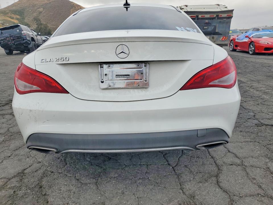Продажа на аукционе авто 2019 Mercedes-benz Cla, vin: WDDSJ4EB1KN724136, номер лота: 48599806