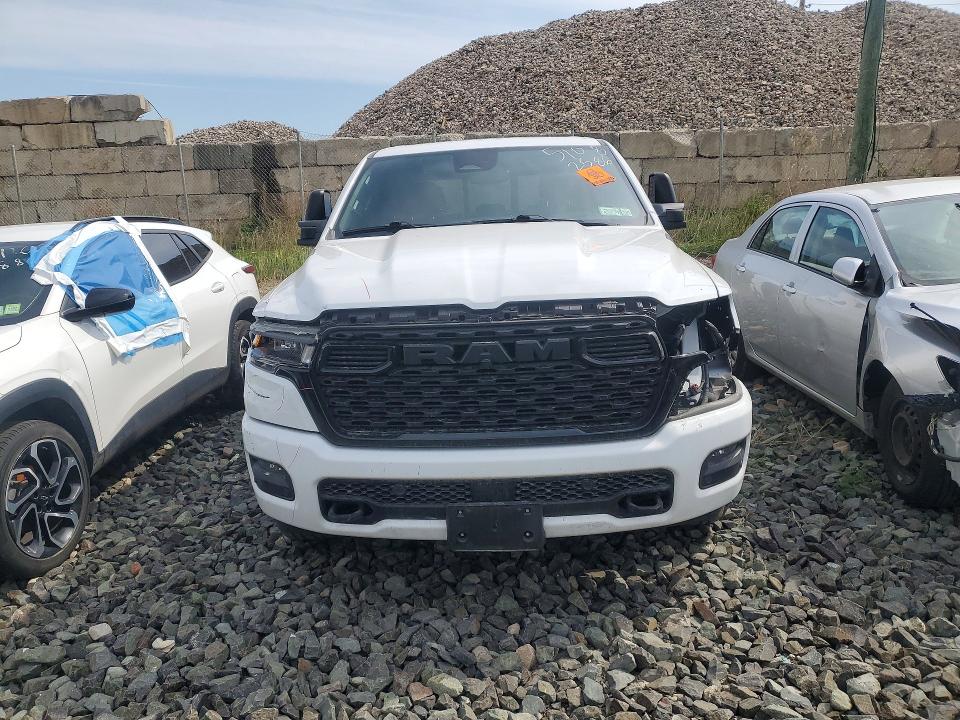 51082586 :رقم المزاد ، 1C6SRFFP7SN549147 vin ، 2025 Ram 1500 مزاد بيع