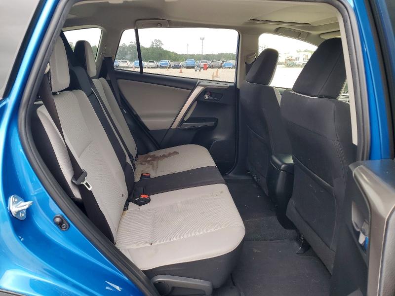Продажа на аукционе авто 2018 Toyota Rav4, vin: JTMWFREV2JJ752540, номер лота: 49655326