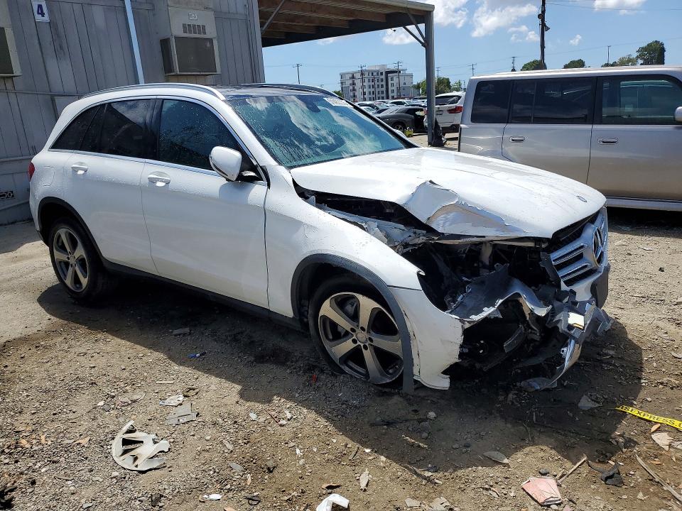 51483576 :رقم المزاد ، WDC0G4JB7HF122571 vin ، 2017 Mercedes-benz Glc مزاد بيع