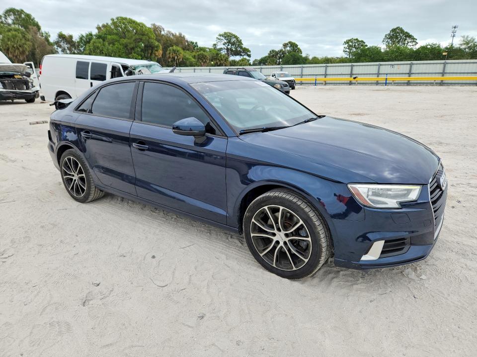 Продажа на аукционе авто 2018 Audi A3, vin: WAUAUGFF9J1069419, номер лота: 50075106