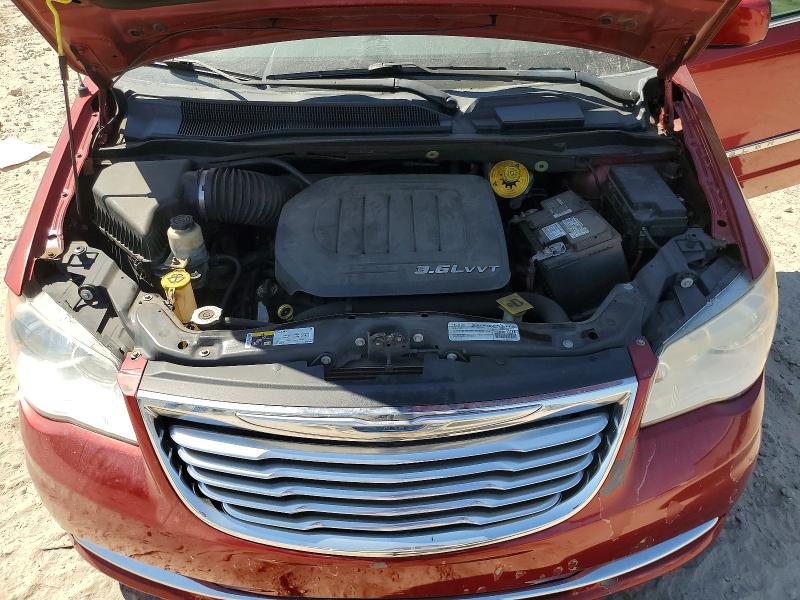 2015 Chrysler Town & Country მანქანა იყიდება აუქციონზე, vin: 2C4RC1BG3FR673104, აუქციონის ნომერი: 49908726