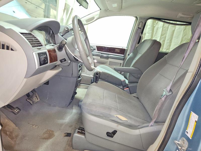 2010 Chrysler Town & Country მანქანა იყიდება აუქციონზე, vin: 2A4RR5D15AR265933, აუქციონის ნომერი: 47696876