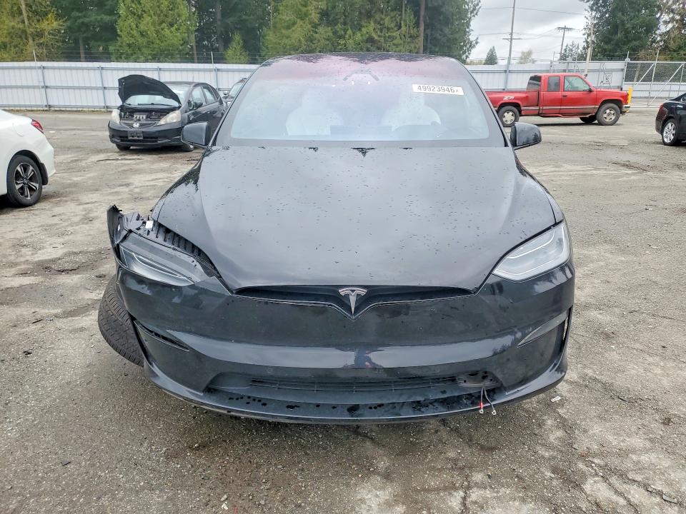 49923946 :رقم المزاد ، 5YJXCBE58MF326805 vin ، 2021 Tesla Model X مزاد بيع