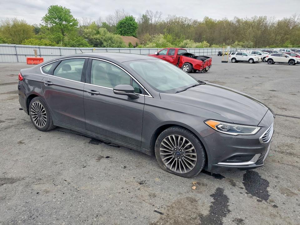 51757196 :رقم المزاد ، 3FA6P0HD7JR144133 vin ، 2018 Ford Fusion مزاد بيع