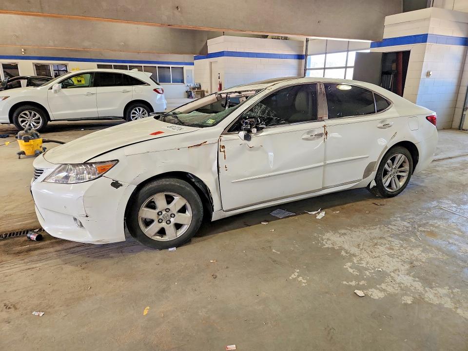 Продажа на аукционе авто 2013 Lexus Es 350, vin: JTHBK1GG2D2030122, номер лота: 49013276