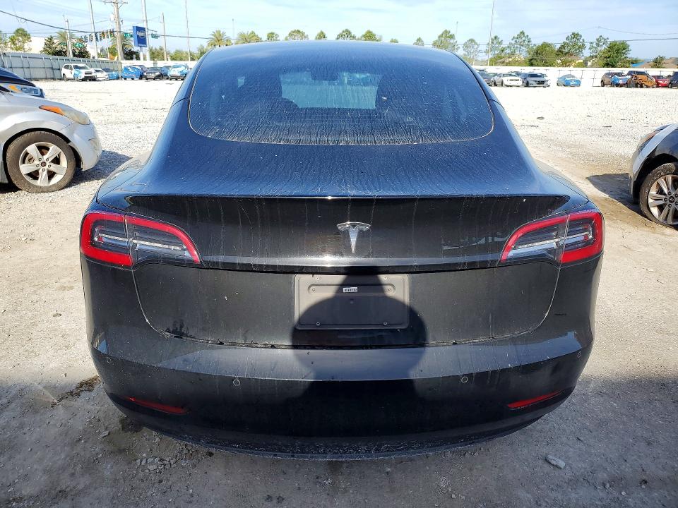 49550086 :رقم المزاد ، 5YJ3E1EA2NF185280 vin ، 2022 Tesla Model 3 مزاد بيع