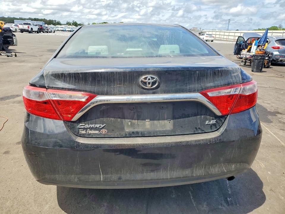 51033996 :رقم المزاد ، 4T4BF1FK7FR478246 vin ، 2015 Toyota Camry مزاد بيع