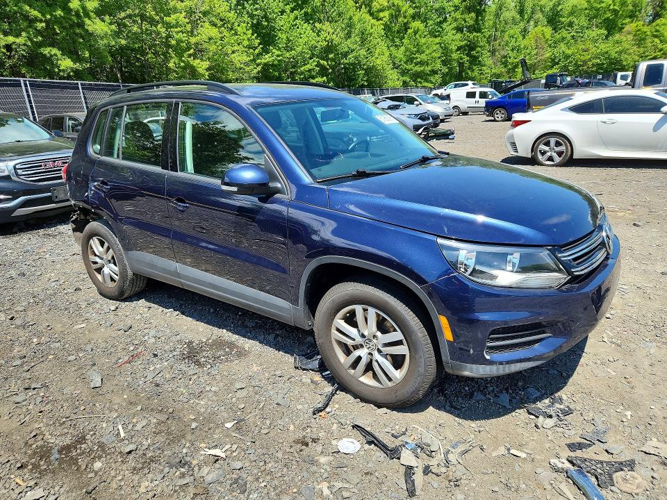 2015 Volkswagen Tiguan მანქანა იყიდება აუქციონზე, vin: WVGAV7AXXFW510755, აუქციონის ნომერი: 51958386