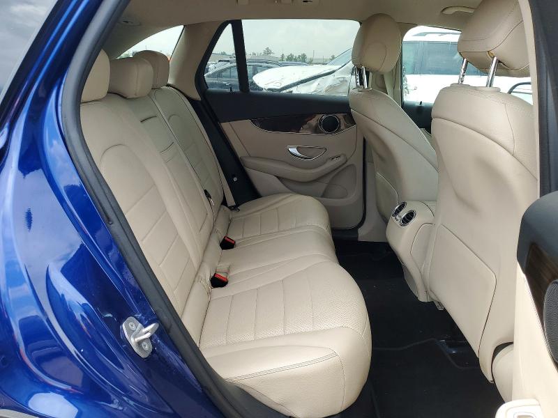 50931396 :رقم المزاد ، WDC0G4JB4HF132765 vin ، 2017 Mercedes-benz Glc مزاد بيع