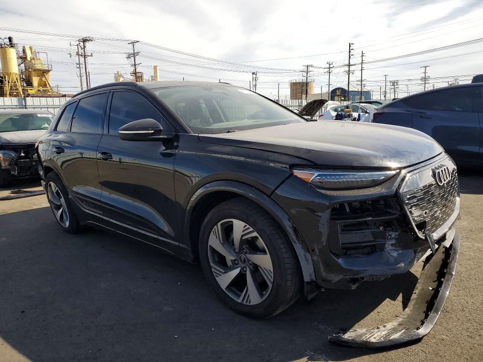 2025 Audi Q6 E-tron მანქანა იყიდება აუქციონზე, vin: WA124BGF2SA058217, აუქციონის ნომერი: 50138996