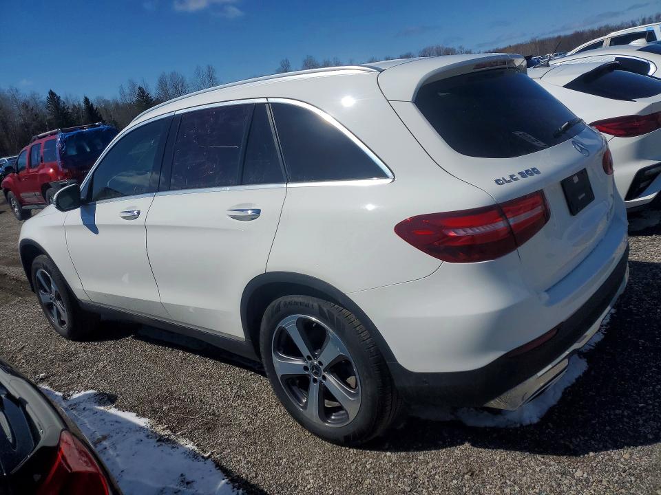 48307866 :رقم المزاد ، WDC0G4KB3JV056725 vin ، 2018 Mercedes-benz Glc مزاد بيع