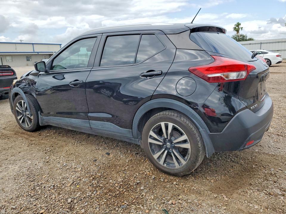 50061096 :رقم المزاد ، 3N1CP5CU0JL511946 vin ، 2018 Nissan Kicks مزاد بيع