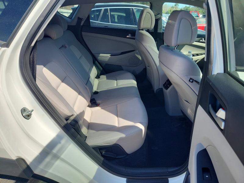49532496 :رقم المزاد ، KM8J3CA27JU755665 vin ، 2018 Hyundai Tucson مزاد بيع