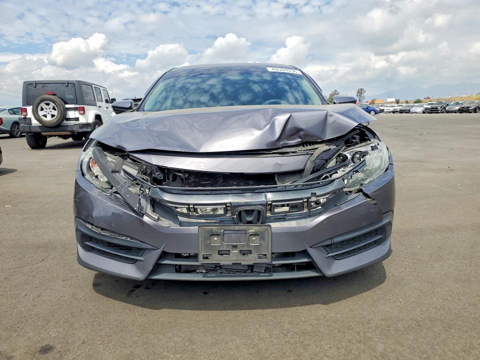 49594036 :رقم المزاد ، 2HGFC2F58JH508070 vin ، 2018 Honda Civic مزاد بيع