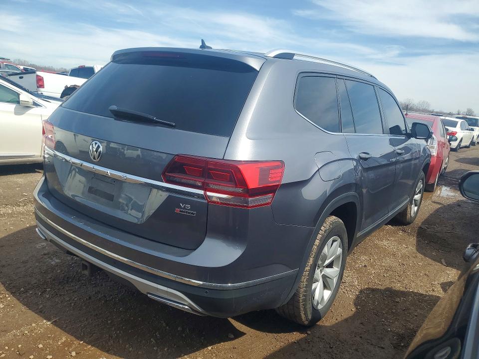 2018 Volkswagen Atlas მანქანა იყიდება აუქციონზე, vin: 1V2MR2CAXJC503959, აუქციონის ნომერი: 47454896