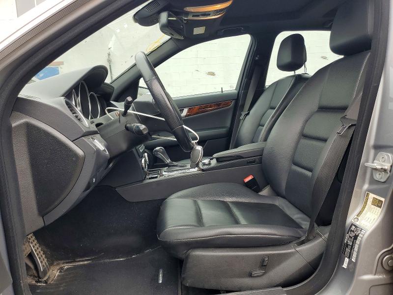 51302156 :رقم المزاد ، WDDGF8BB4CA630375 vin ، 2012 Mercedes-benz C مزاد بيع