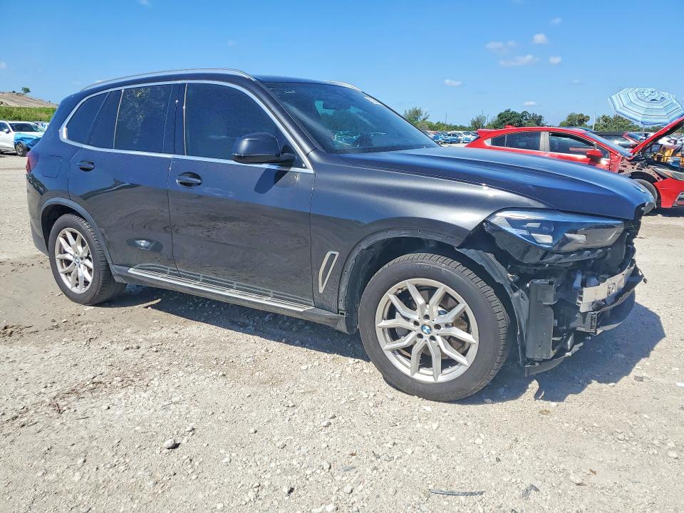 51264526 :رقم المزاد ، 5UXCR6C03M9G15792 vin ، 2021 Bmw X5 مزاد بيع