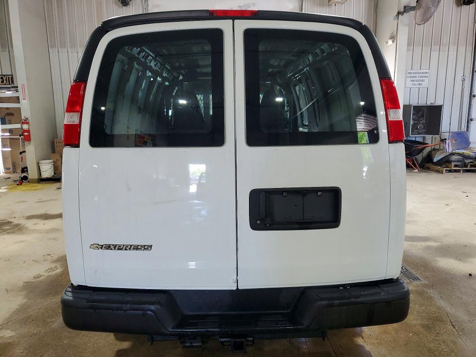 Продажа на аукционе авто 2018 Chevrolet Express 2500, vin: 1GCWGAFG1J1341404, номер лота: 51209366