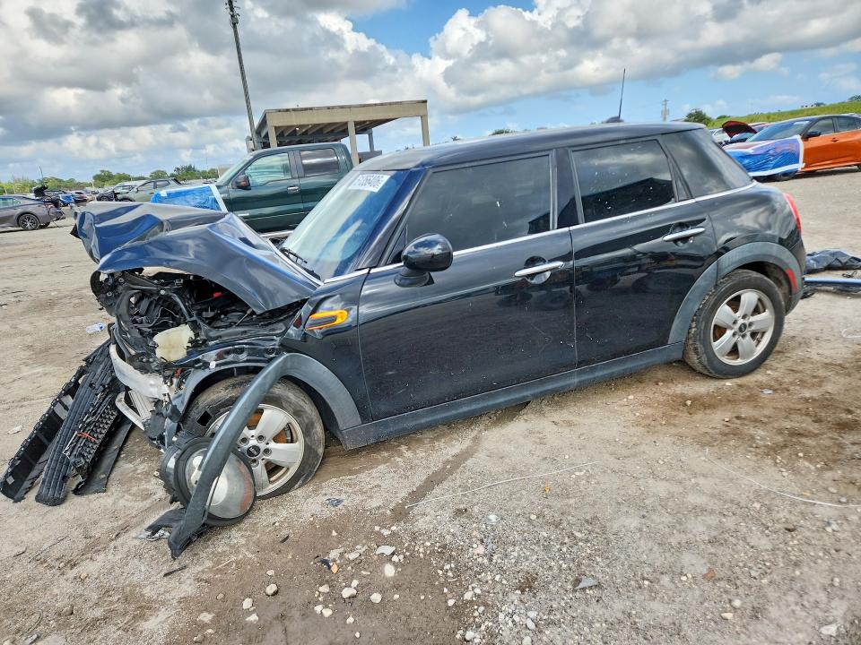 51356406 :رقم المزاد ، WMWXS5C51F2C63575 vin ، 2015 Mini Cooper مزاد بيع