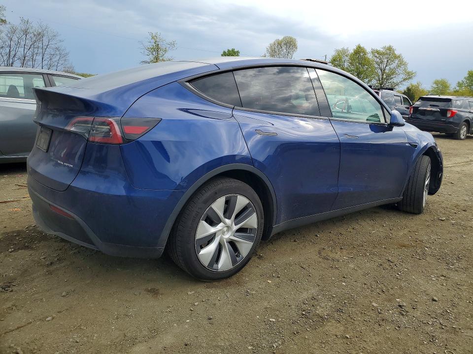 2024 Tesla Model Y მანქანა იყიდება აუქციონზე, vin: 7SAYGDEEXRF085814, აუქციონის ნომერი: 50926376