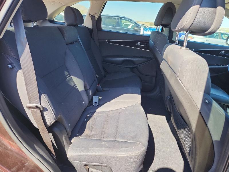 51091416 :رقم المزاد ، 5XYPG4A34GG046784 vin ، 2016 Kia Sorento مزاد بيع