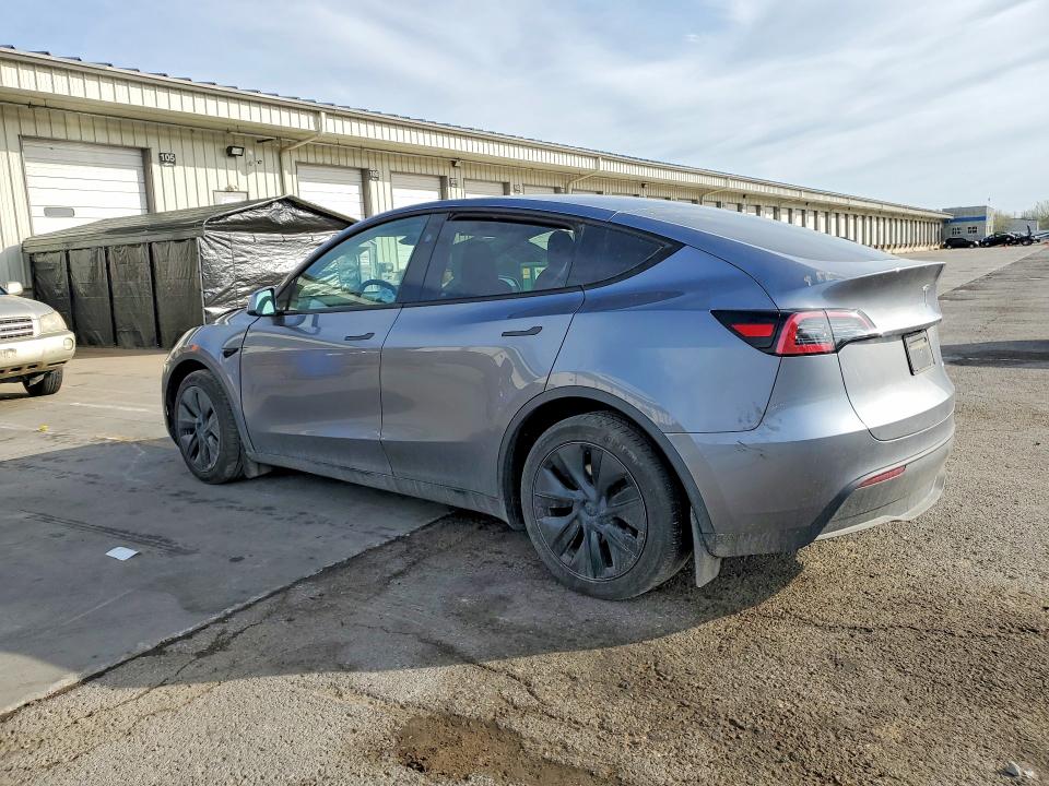 48396116 :رقم المزاد ، 7SAYGAEE5RF171062 vin ، 2024 Tesla Model Y مزاد بيع