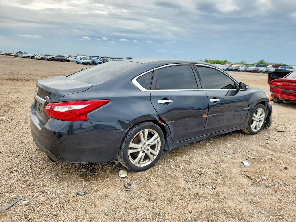 50298946 :رقم المزاد ، 1N4BL3AP5HC156032 vin ، 2017 Nissan Altima مزاد بيع
