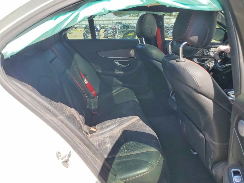50640126 :رقم المزاد ، 55SWF6EB7GU125822 vin ، 2016 Mercedes-benz C مزاد بيع