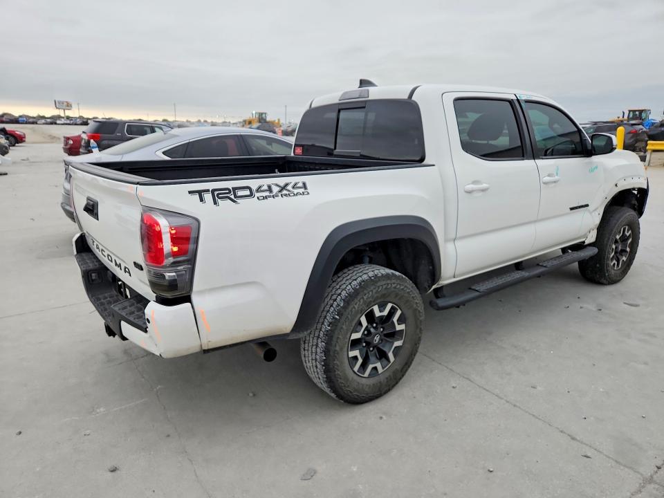 50526266 :رقم المزاد ، 3TYCZ5AN4PT128876 vin ، 2023 Toyota Tacoma مزاد بيع