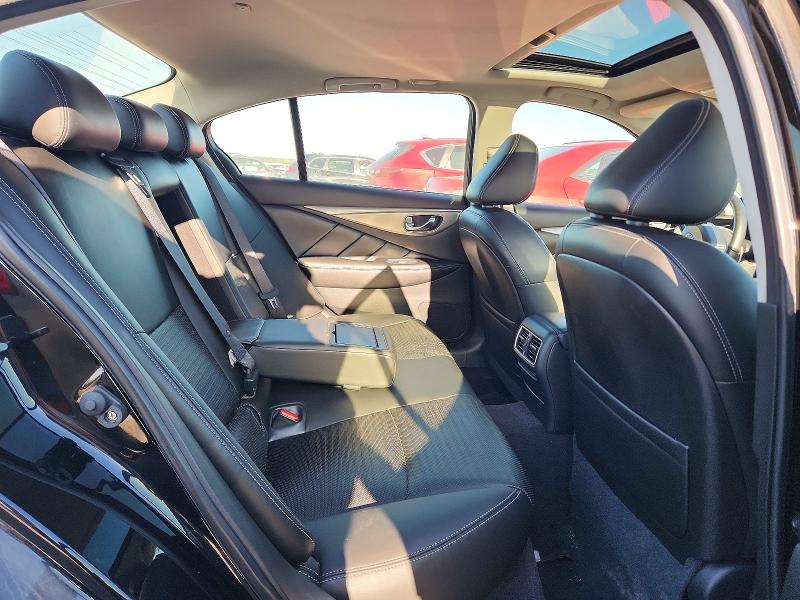 48531966 :رقم المزاد ، JN1EV7AR2JM434124 vin ، 2018 Infiniti Q50 مزاد بيع