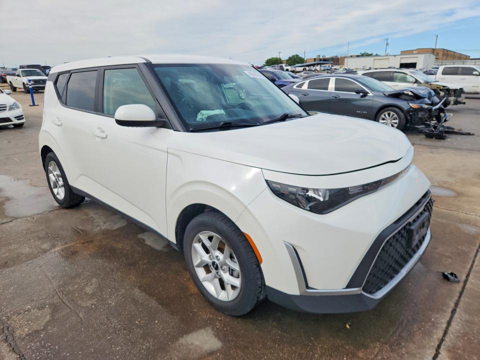 Продажа на аукционе авто 2023 Kia Soul, vin: KNDJ23AU1P7862534, номер лота: 48440746