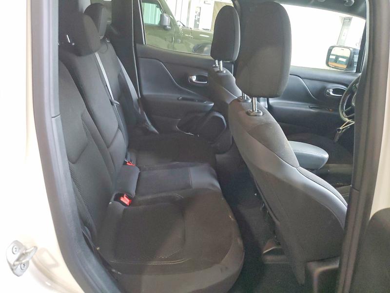 50126076 :رقم المزاد ، ZACNJDE18NPN81807 vin ، 2022 Jeep Renegade مزاد بيع