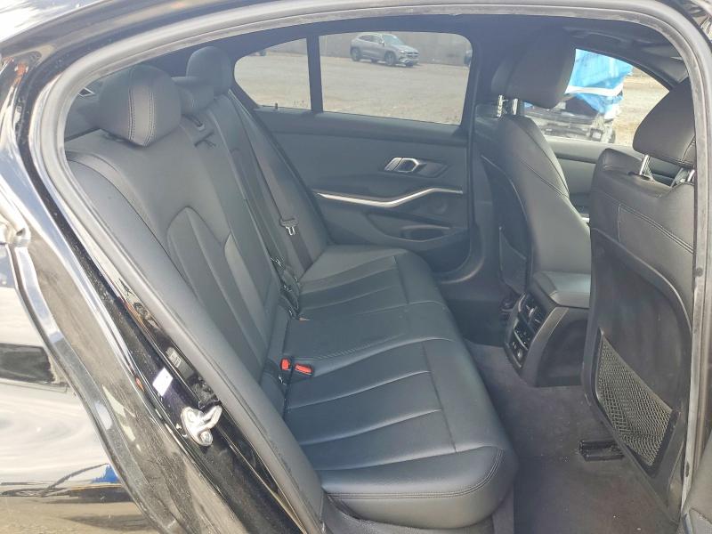 52079306 :رقم المزاد ، WBA5R1C5XKAJ98833 vin ، 2019 Bmw 330i مزاد بيع